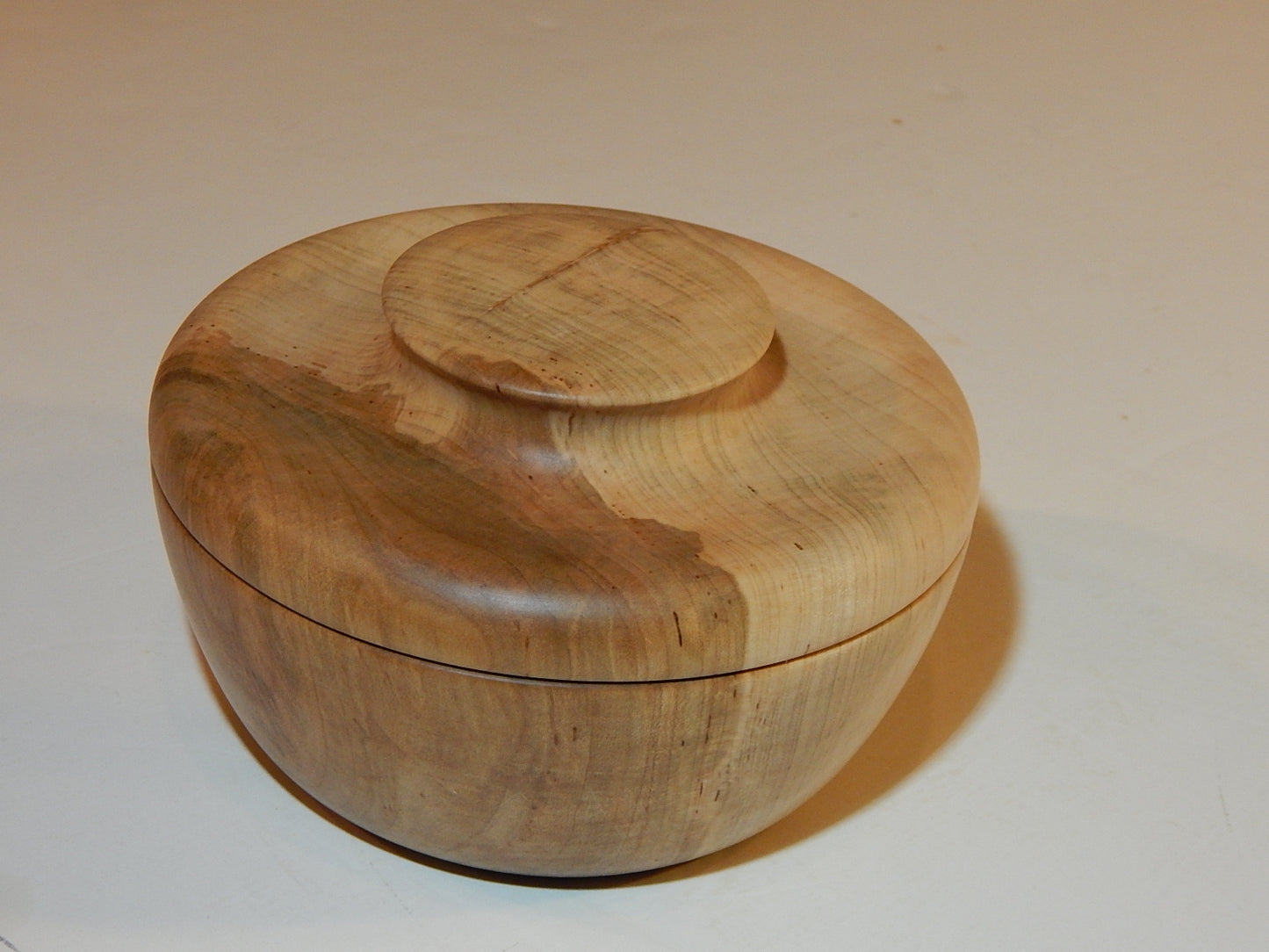 Maple Bowl with Lid, Handmade Lathe Turned Box, Artisan Crafted