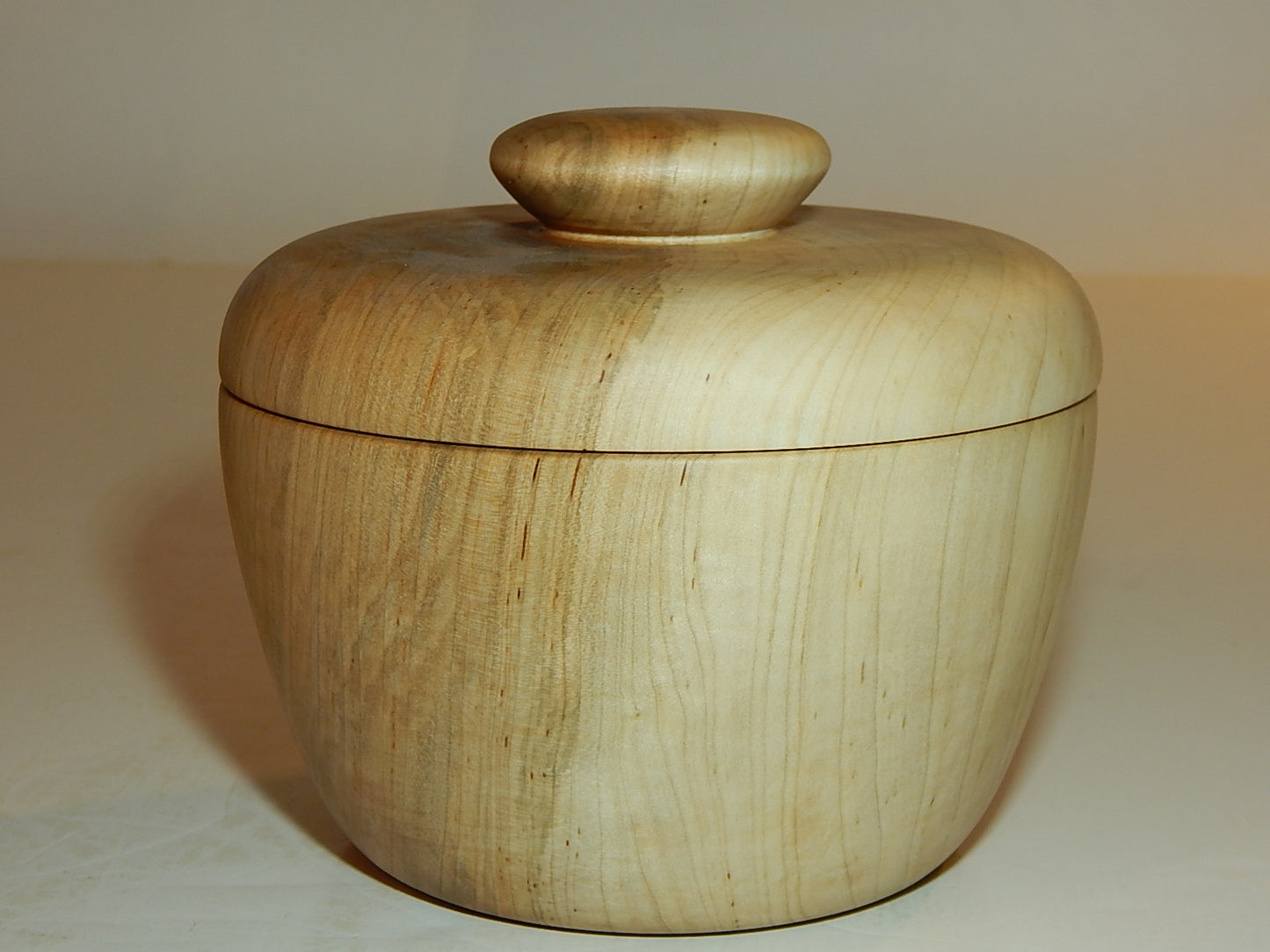 Maple Bowl with Lid, Handmade Lathe Turned Box, Artisan Crafted