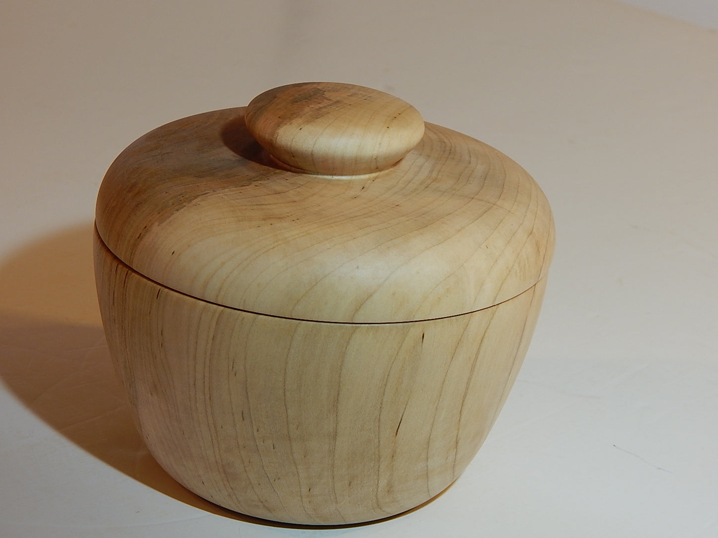 Maple Bowl with Lid, Handmade Lathe Turned Box, Artisan Crafted