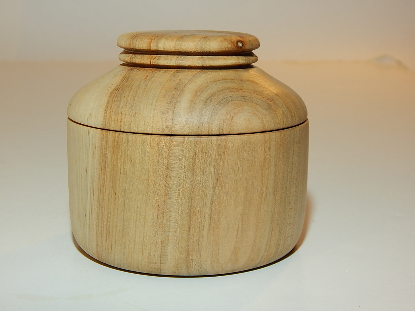 Maple Bowl with Lid, Handmade Lathe Turned Box, Artisan Crafted