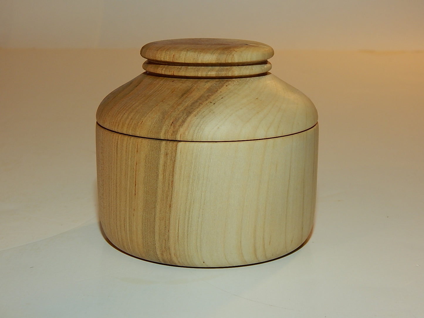 Maple Bowl with Lid, Handmade Lathe Turned Box, Artisan Crafted