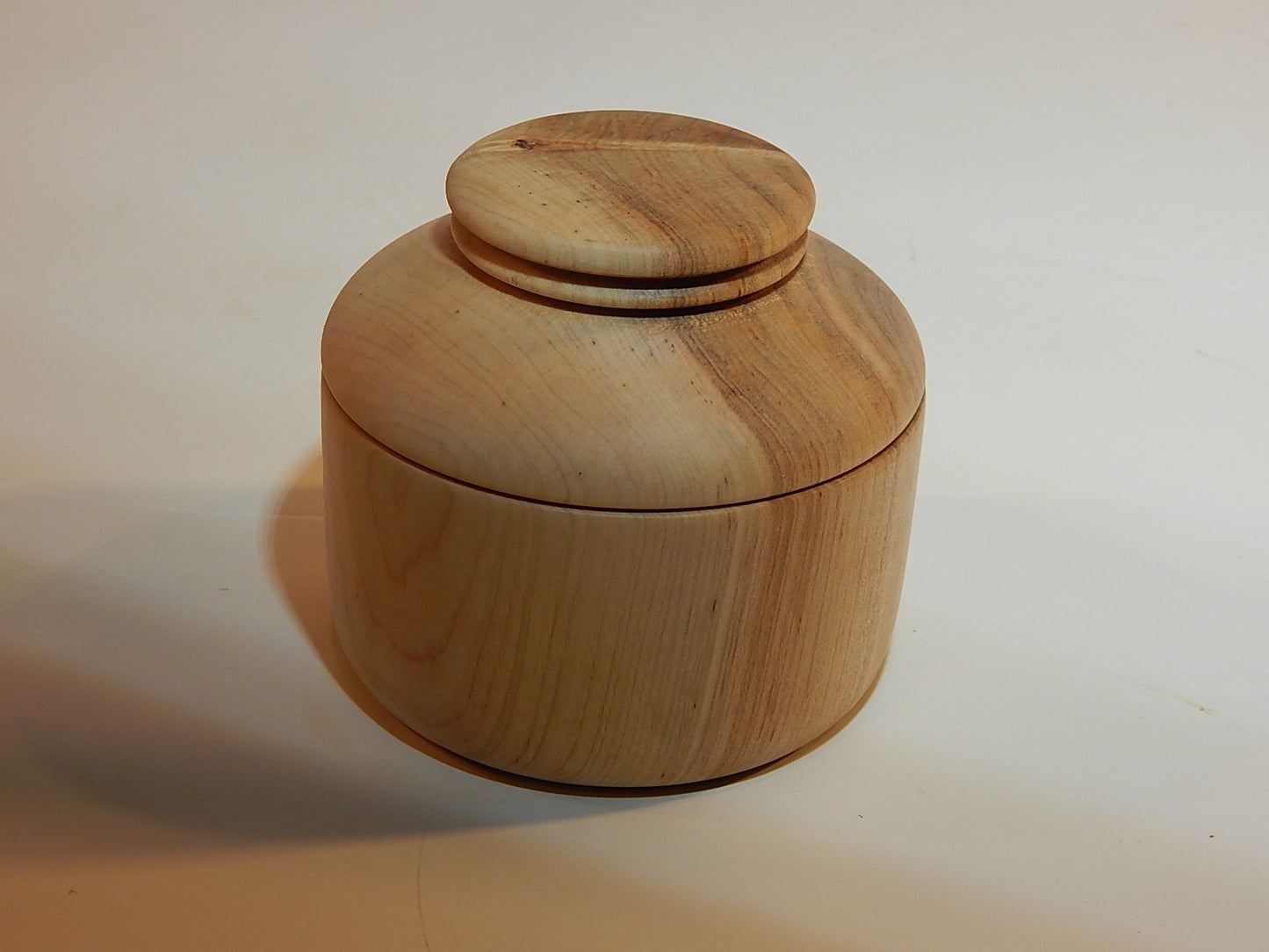 Maple Bowl with Lid, Handmade Lathe Turned Box, Artisan Crafted