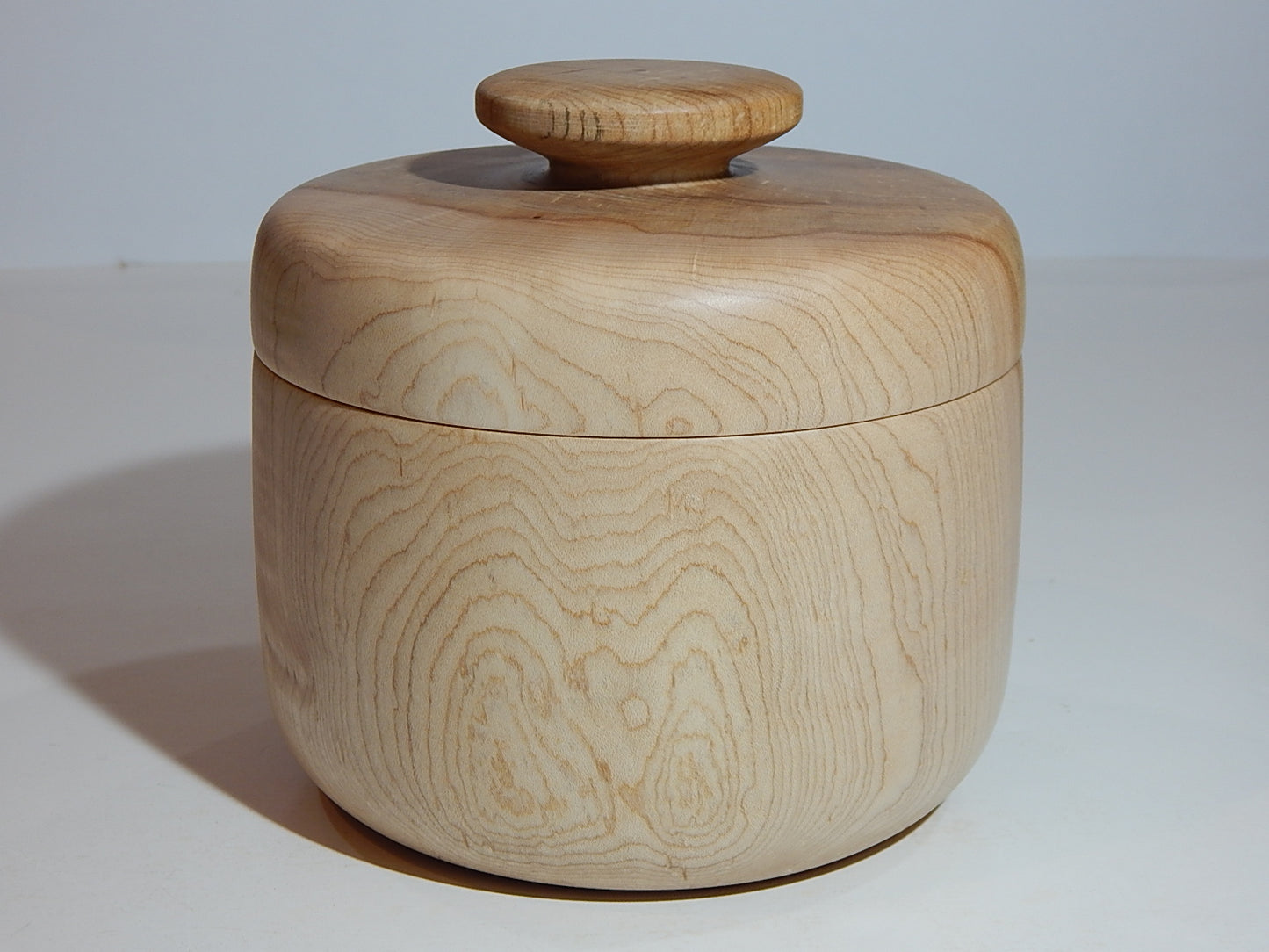 Maple Bowl with Lid, Handmade Lathe Turned Box, Artisan Crafted