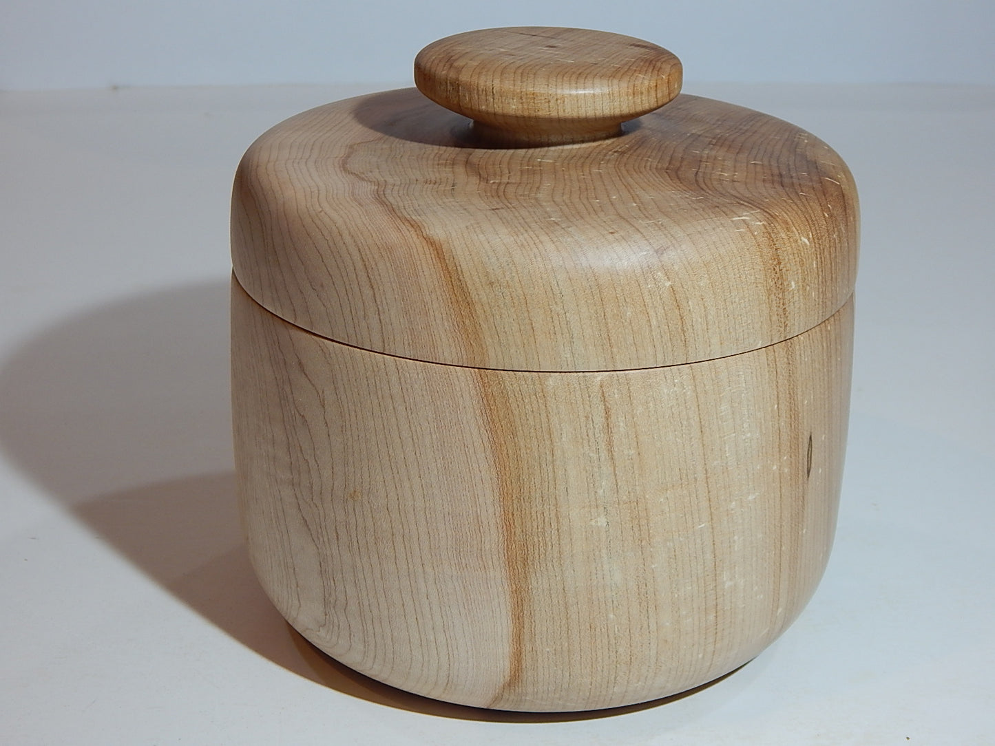 Maple Bowl with Lid, Handmade Lathe Turned Box, Artisan Crafted