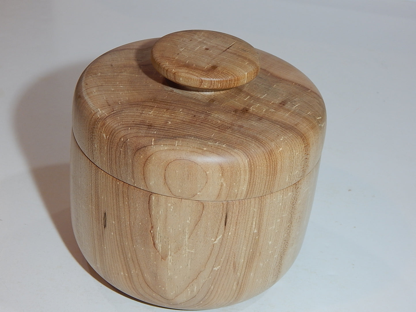 Maple Bowl with Lid, Handmade Lathe Turned Box, Artisan Crafted