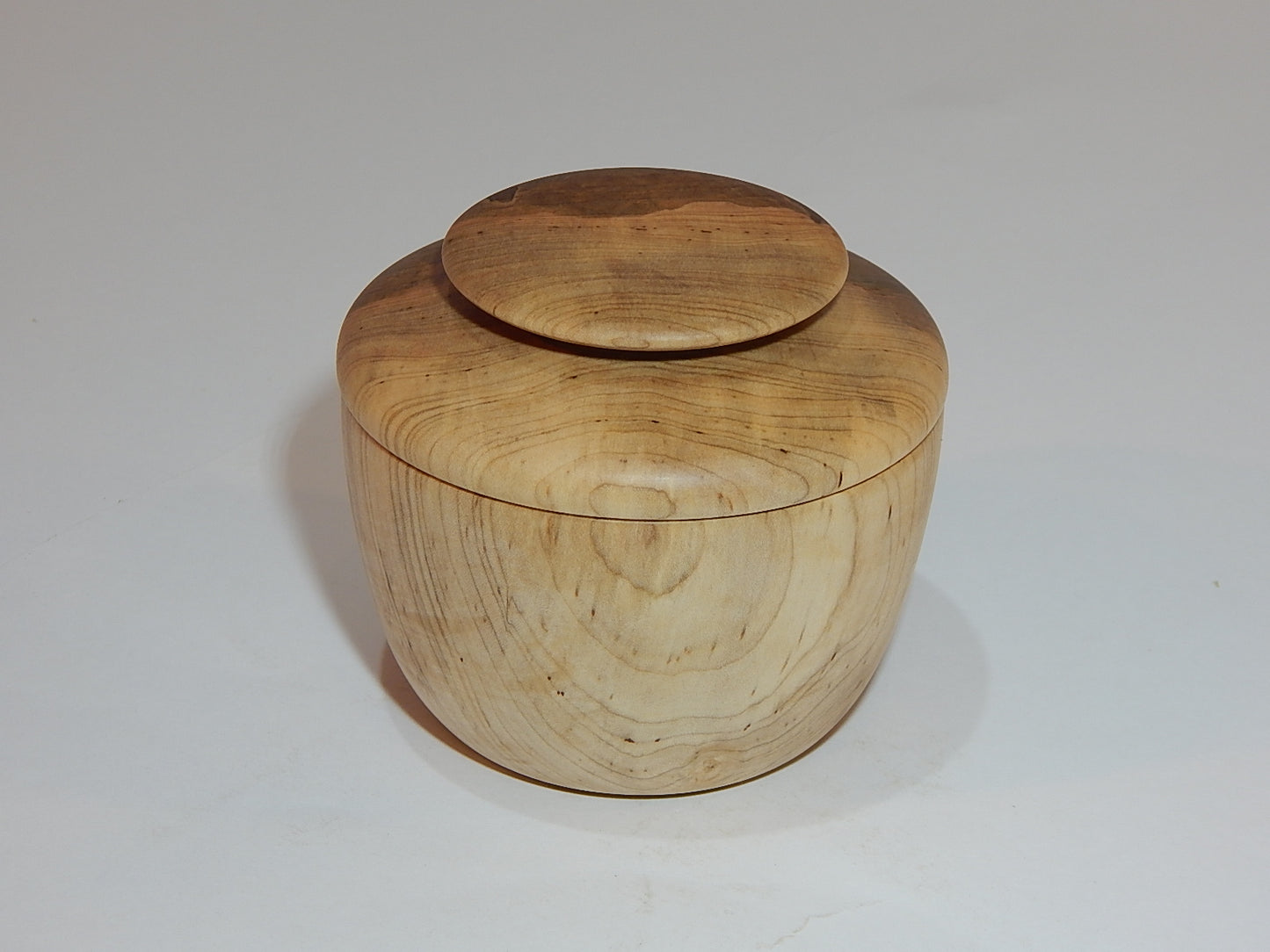 Maple Bowl with Lid, Handmade Lathe Turned Box, Artisan Crafted