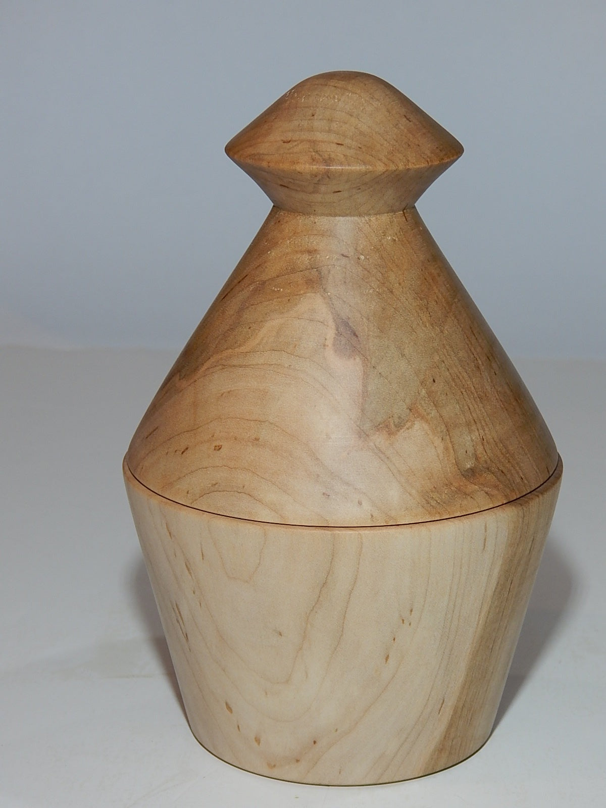 Maple Bowl with Lid, Handmade Lathe Turned Box, Artisan Crafted