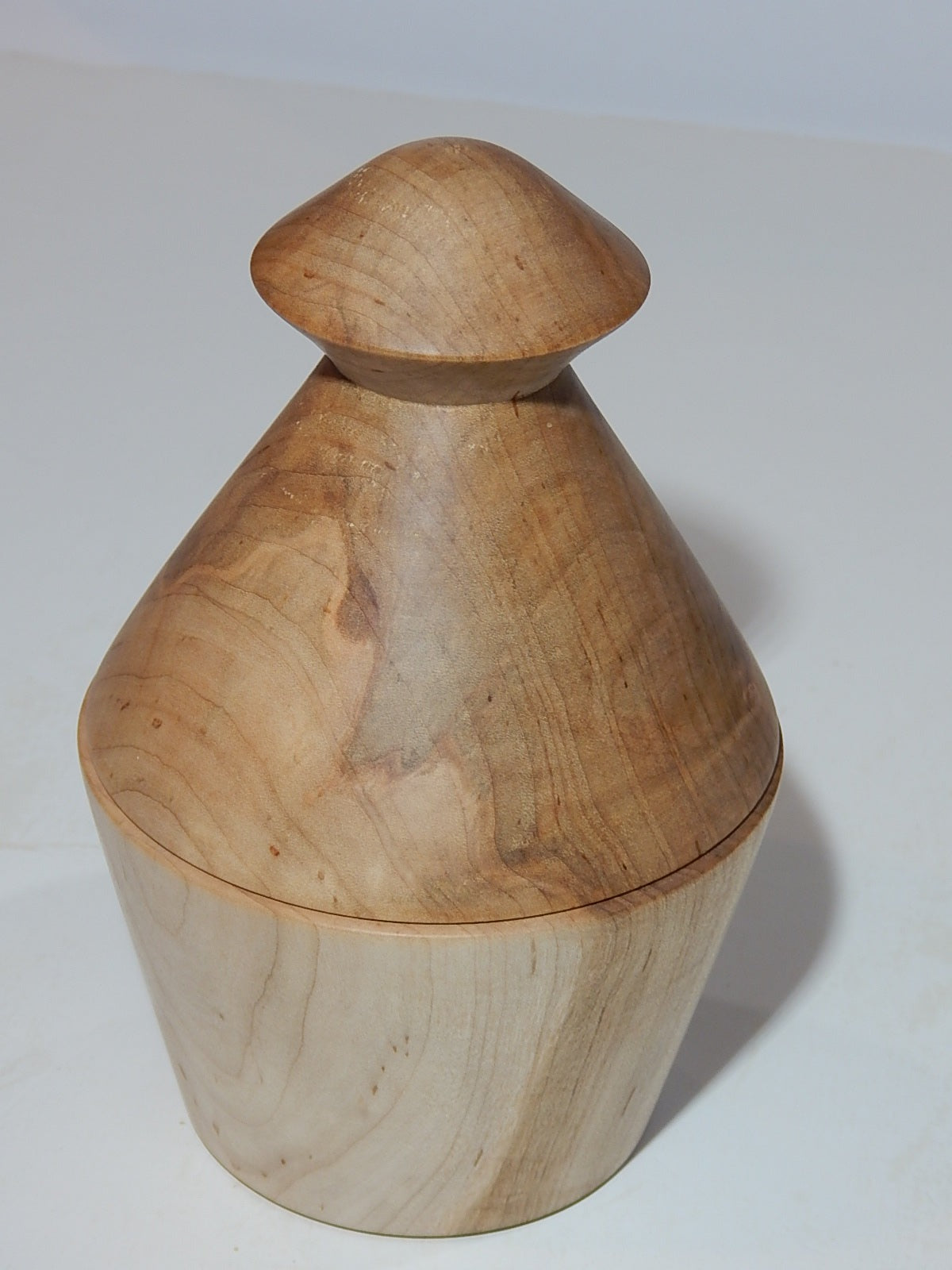 Maple Bowl with Lid, Handmade Lathe Turned Box, Artisan Crafted