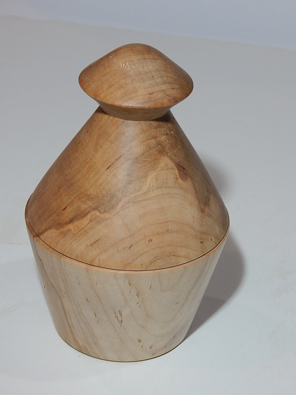 Maple Bowl with Lid, Handmade Lathe Turned Box, Artisan Crafted