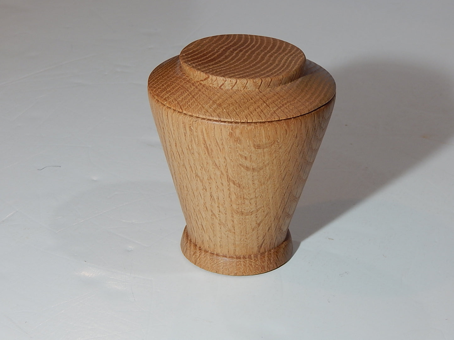 Oak Bowl with Lid, Handmade Lathe Turned Box, Artisan Crafted