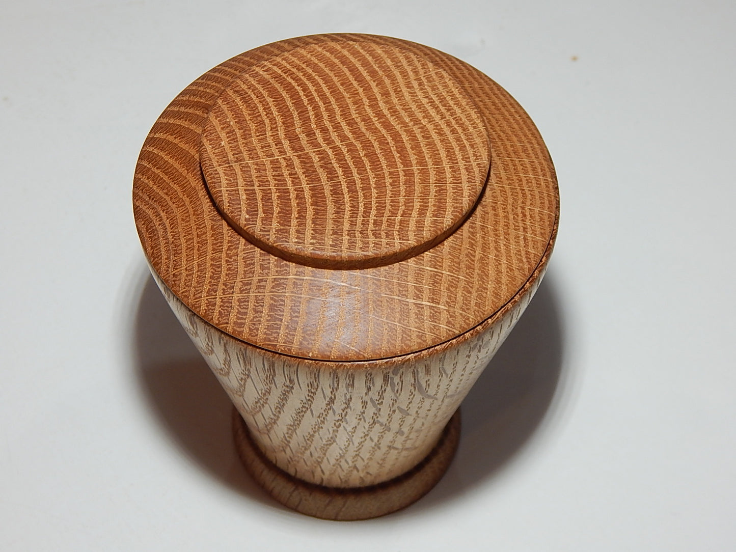 Oak Bowl with Lid, Handmade Lathe Turned Box, Artisan Crafted