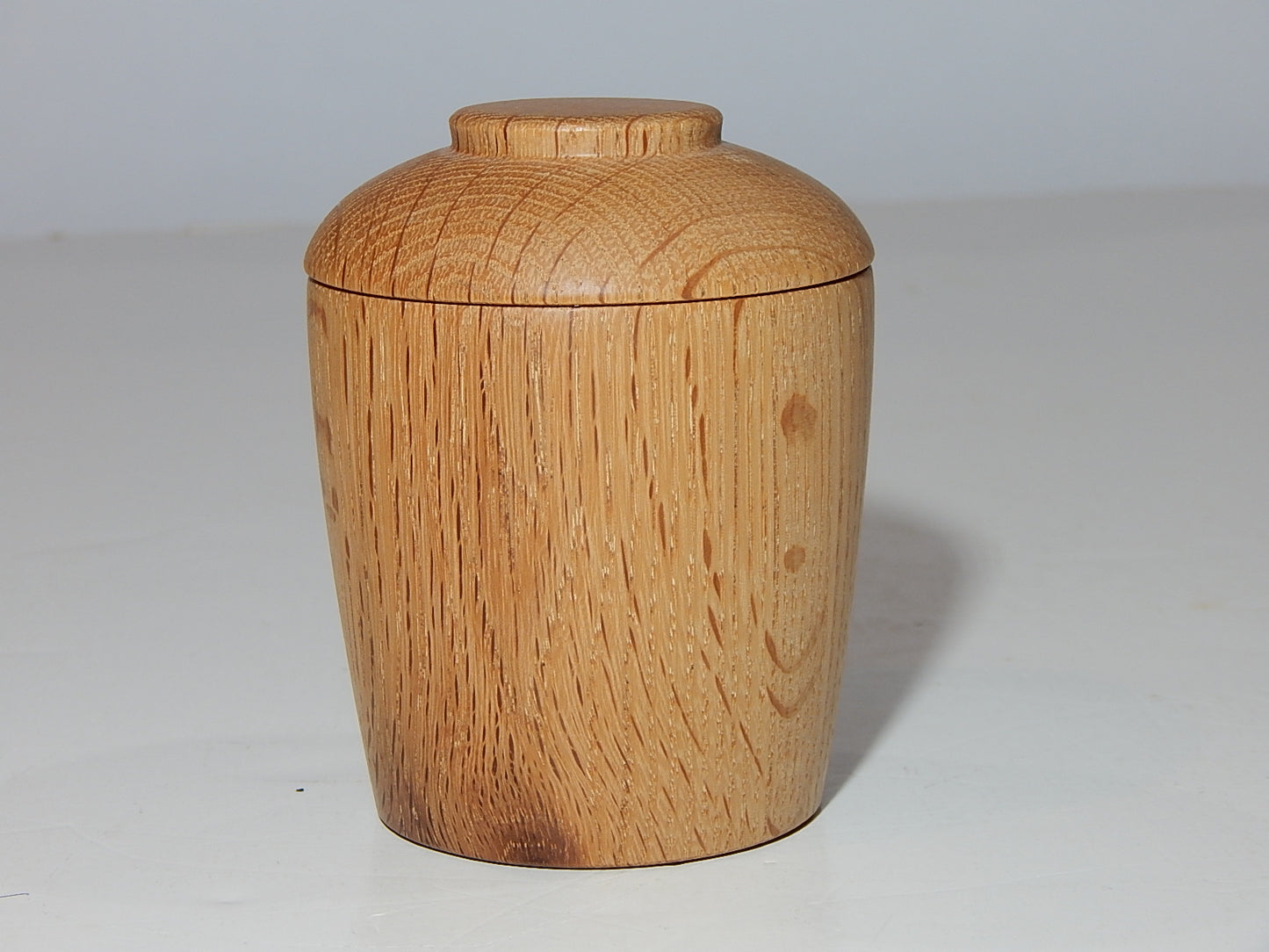 Oak Bowl with Lid, Handmade Lathe Turned Box, Artisan Crafted