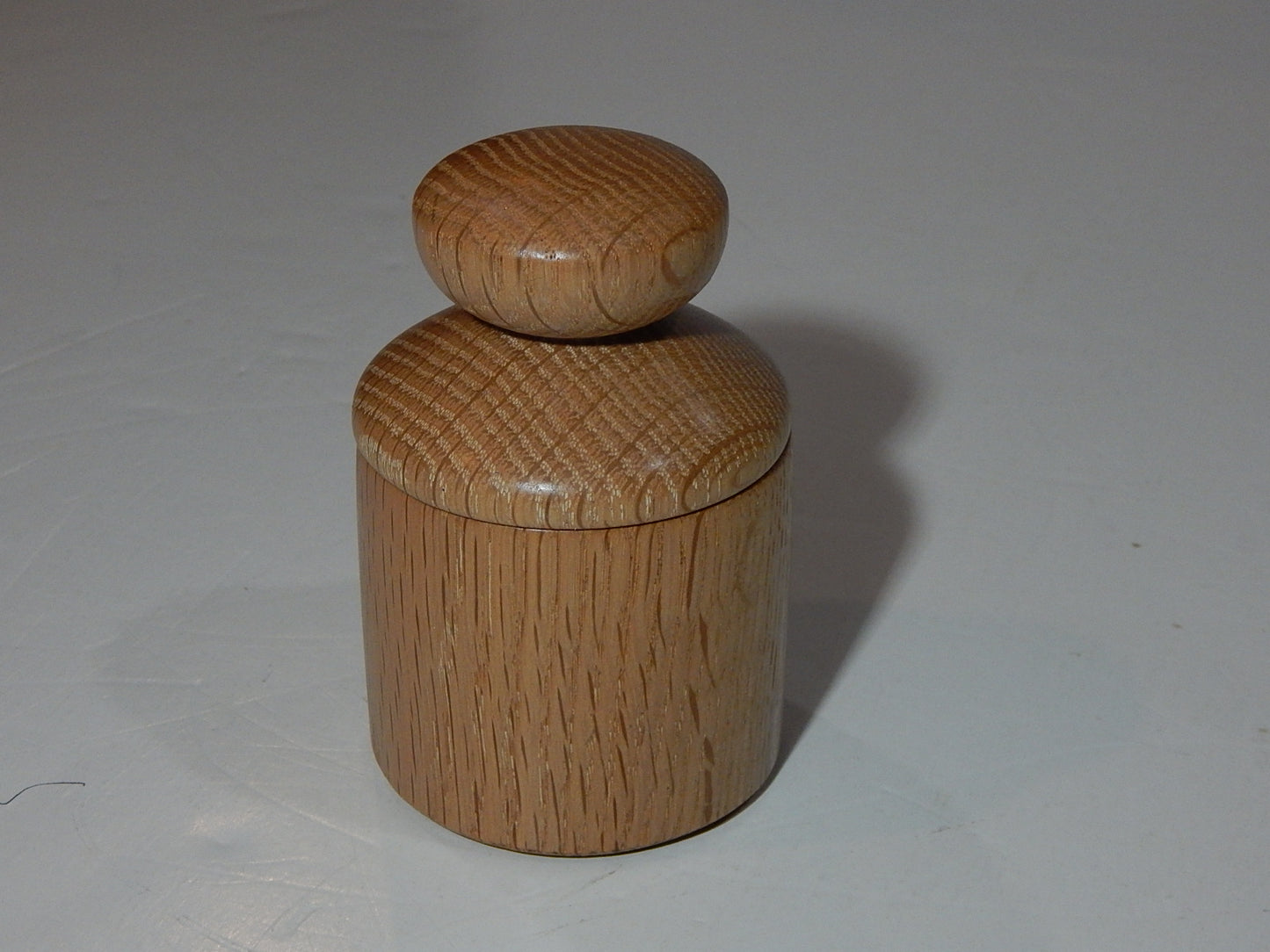 Oak Bowl with Lid, Handmade Lathe Turned Box, Artisan Crafted