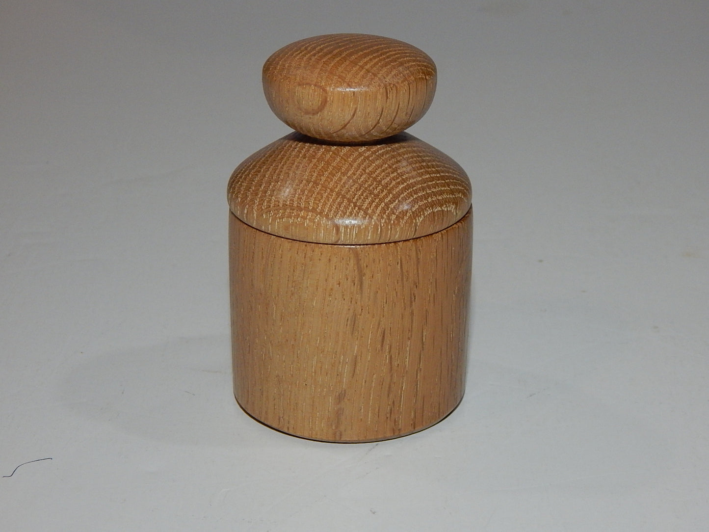 Oak Bowl with Lid, Handmade Lathe Turned Box, Artisan Crafted