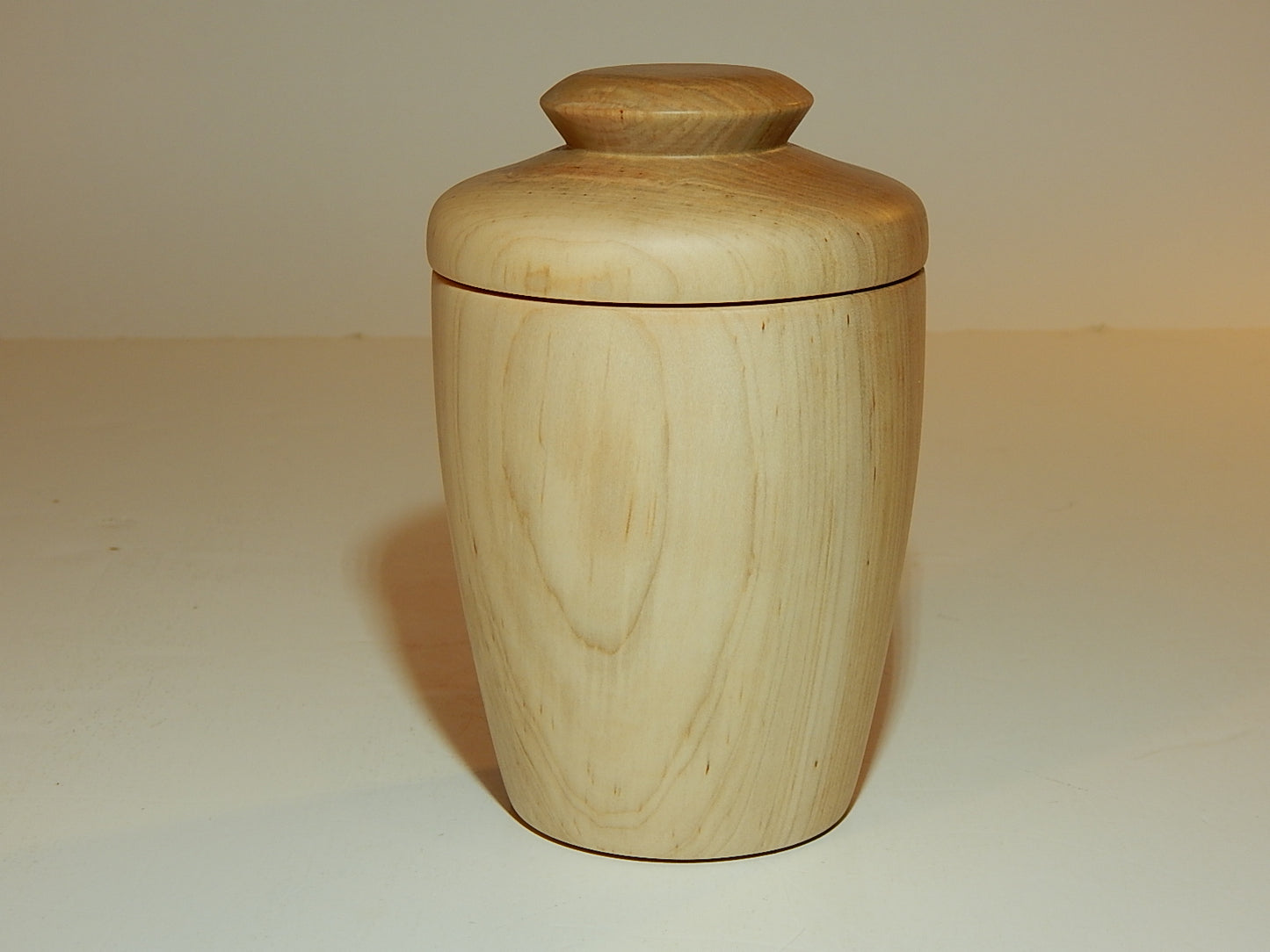 Maple Bowl with Lid, Handmade Lathe Turned Box, Artisan Crafted