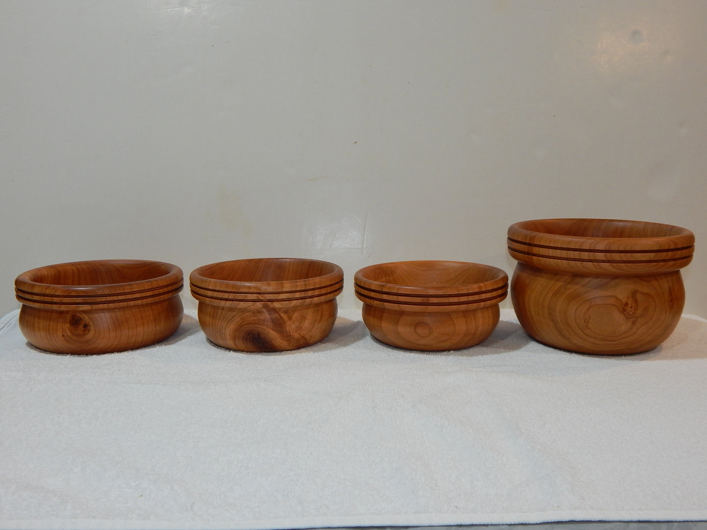 WILD CHERRY WOOD 4 BOWLS HANDMADE SET ARTISAN CRAFTED