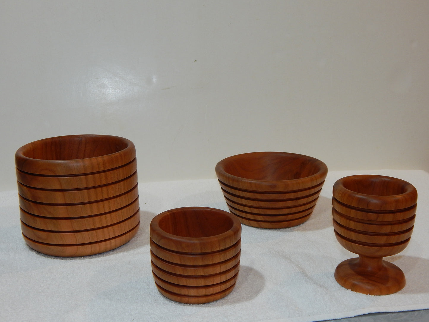 WILD CHERRY WOOD 4 BOWLS HANDMADE SET ARTISAN CRAFTED