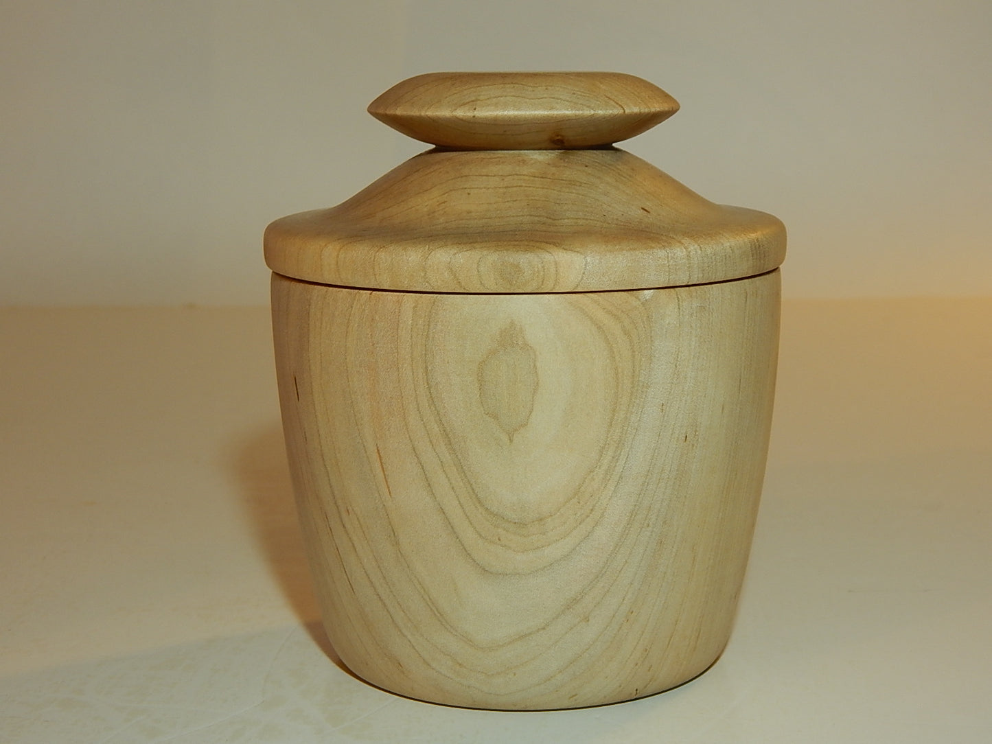 Maple Bowl with Lid, Handmade Lathe Turned Box, Artisan Crafted