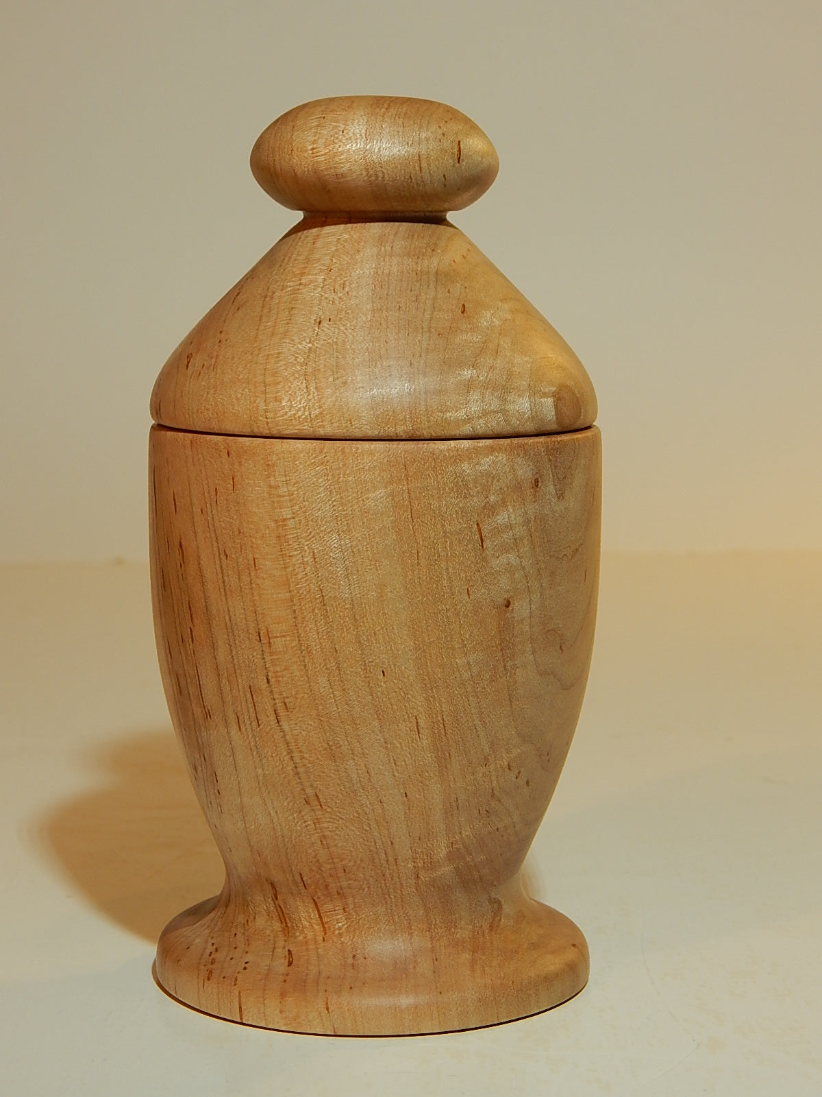 Maple Bowl with Lid, Handmade Lathe Turned Box, Artisan Crafted