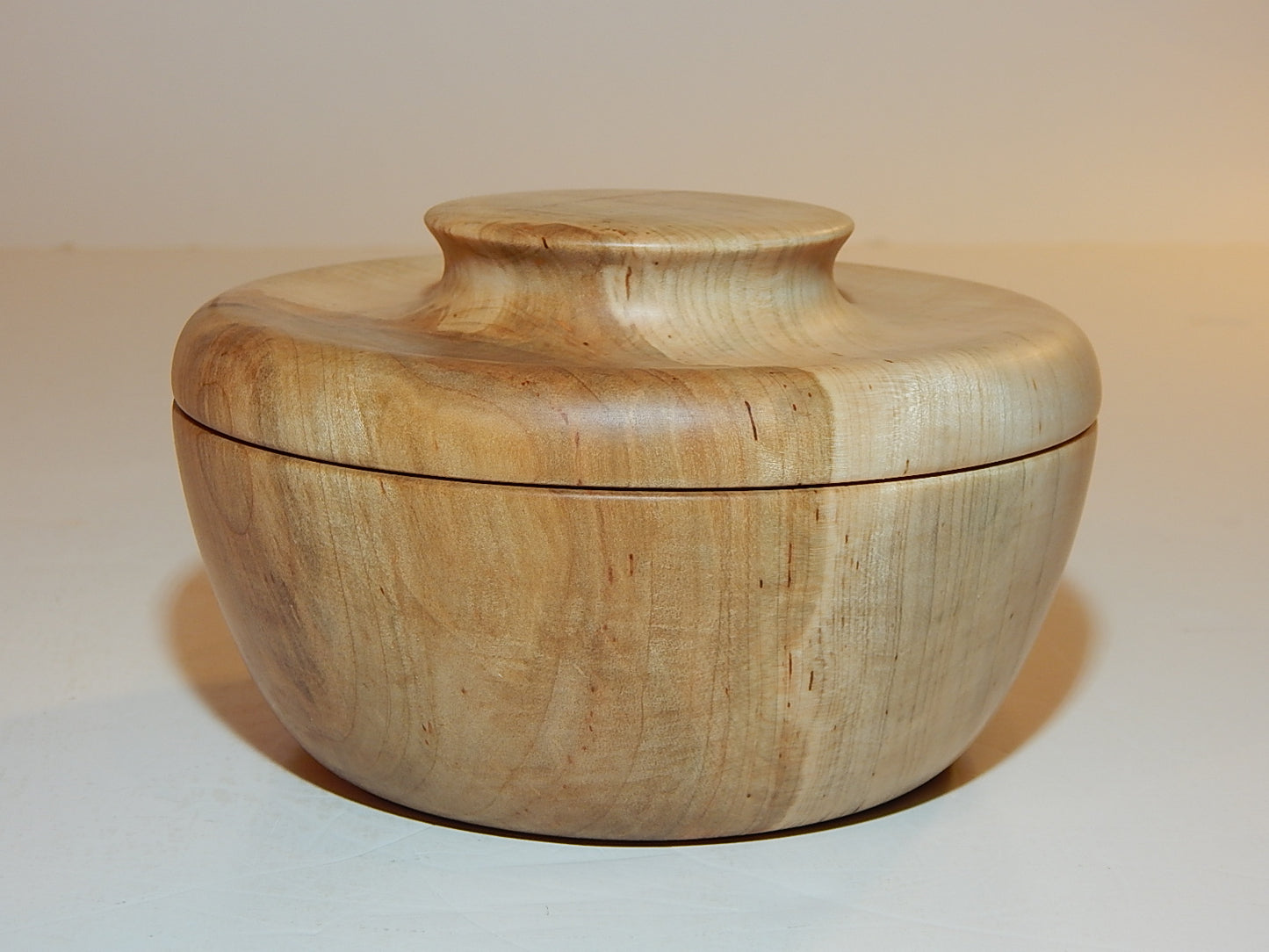 Maple Bowl with Lid, Handmade Lathe Turned Box, Artisan Crafted