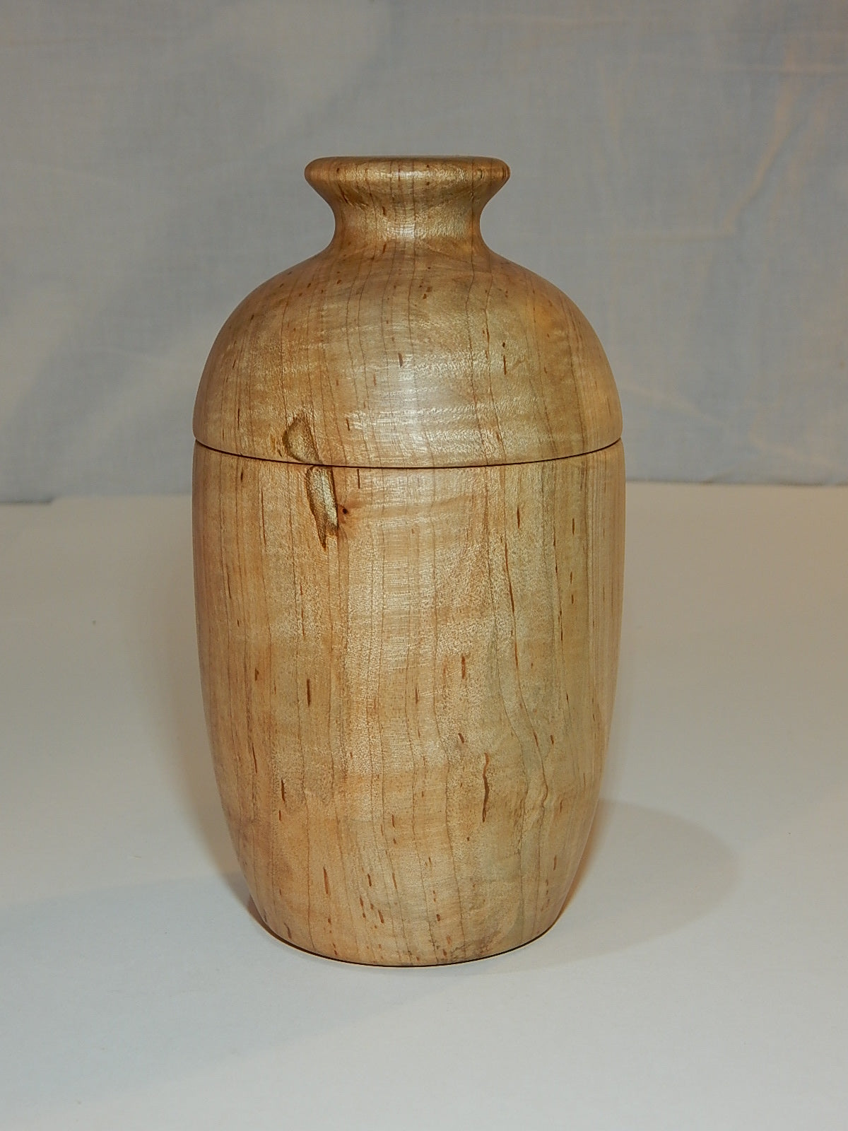 Maple Bowl with Lid, Handmade Lathe Turned Box, Artisan Crafted