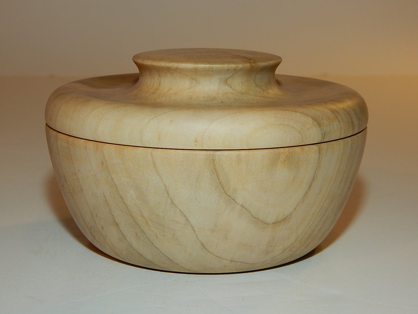 Maple Bowl with Lid, Handmade Lathe Turned Box, Artisan Crafted