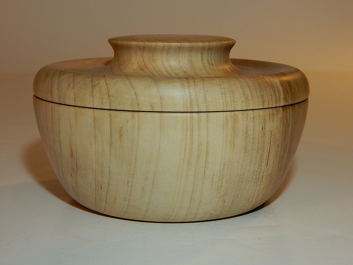 Maple Bowl with Lid, Handmade Lathe Turned Box, Artisan Crafted