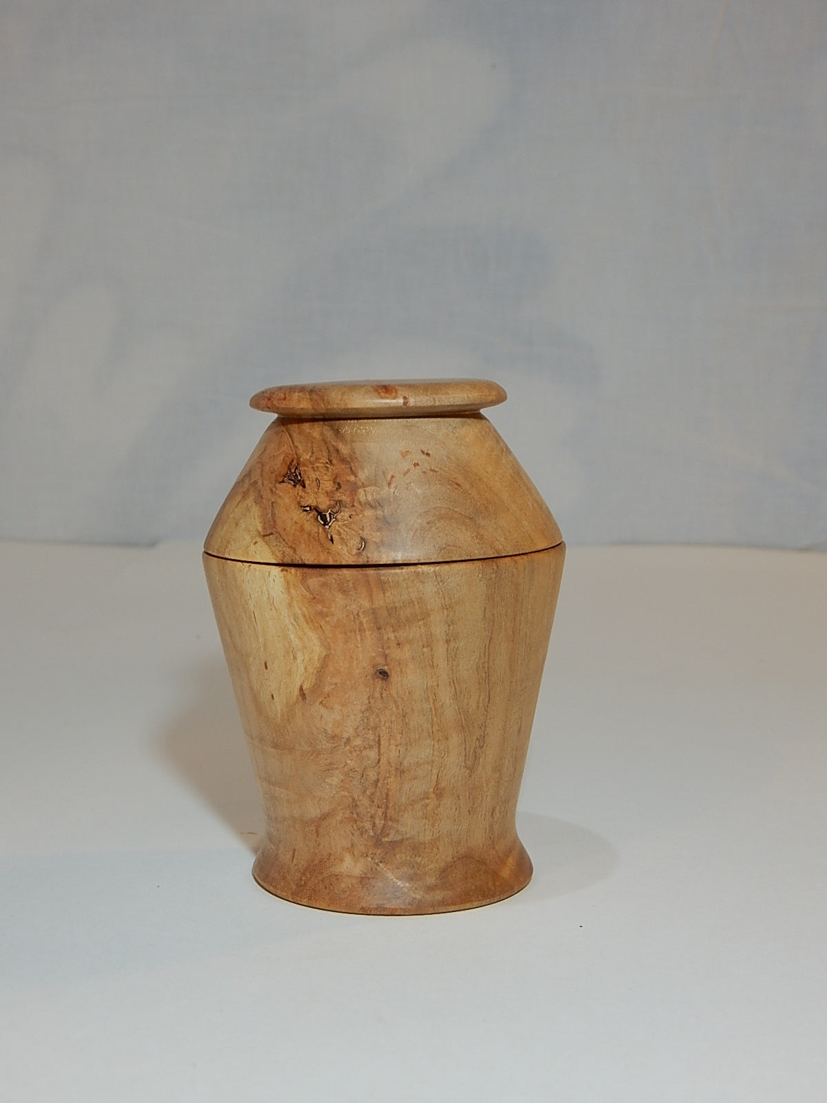 Maple Bowl with Lid, Handmade Lathe Turned Box, Artisan Crafted