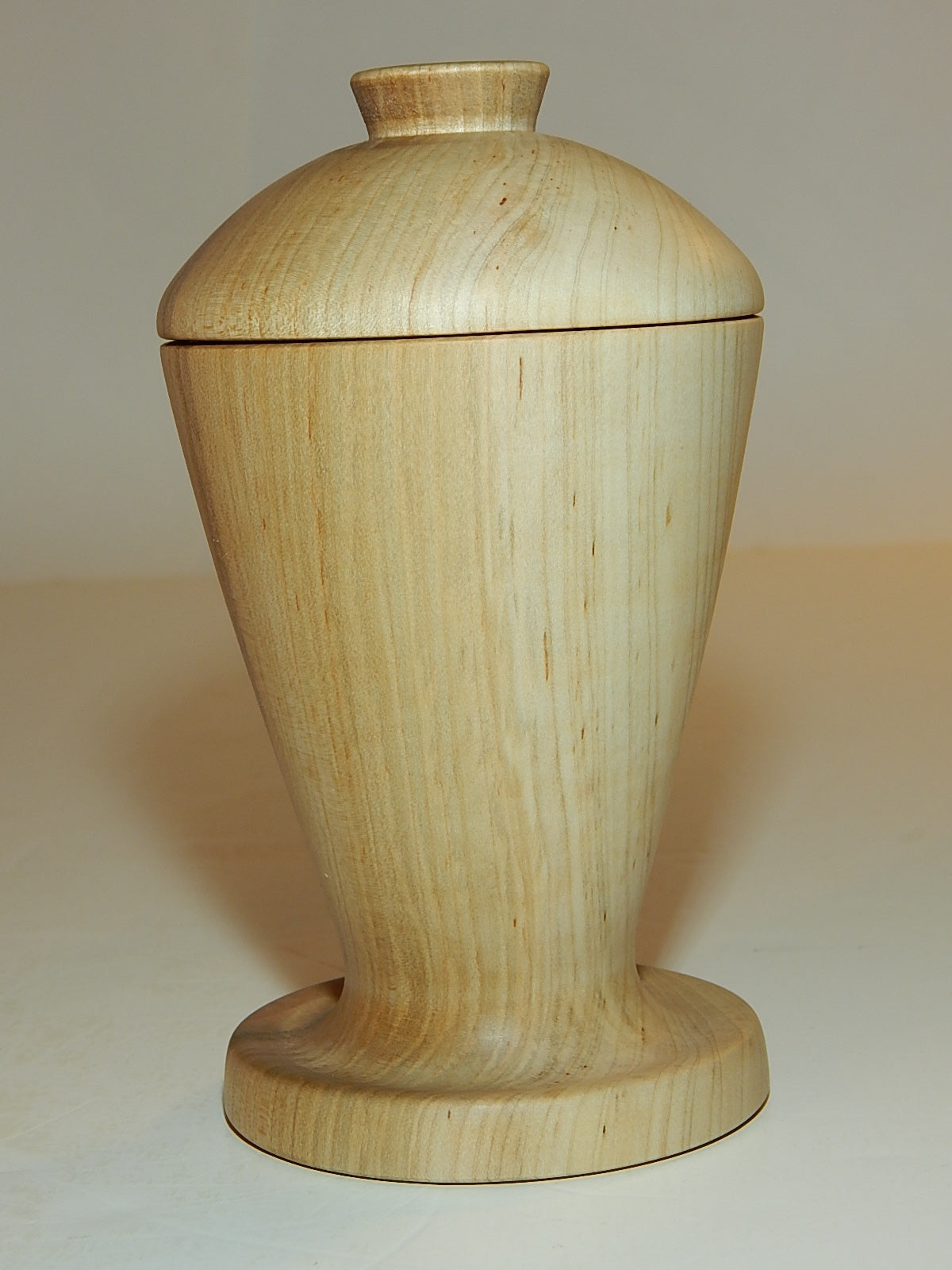 Maple Bowl with Lid, Handmade Lathe Turned Box, Artisan Crafted