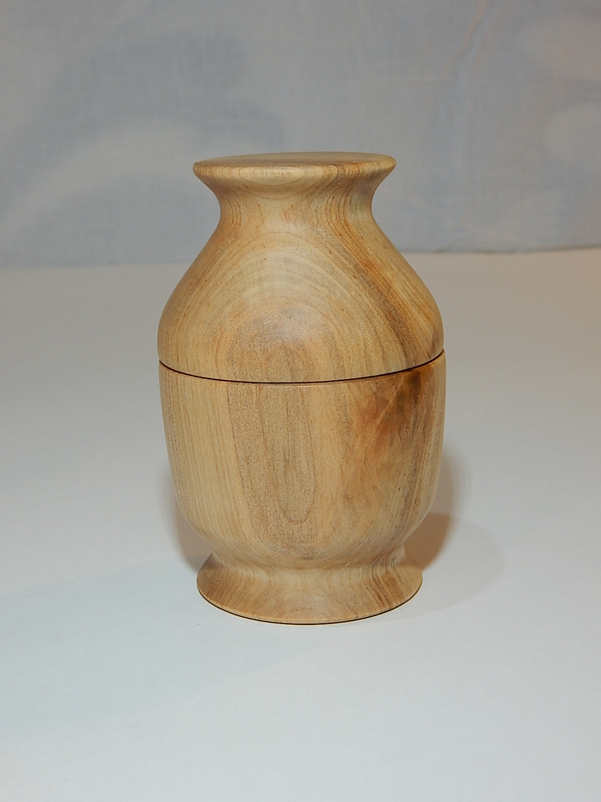 Maple Bowl with Lid, Handmade Lathe Turned Box, Artisan Crafted