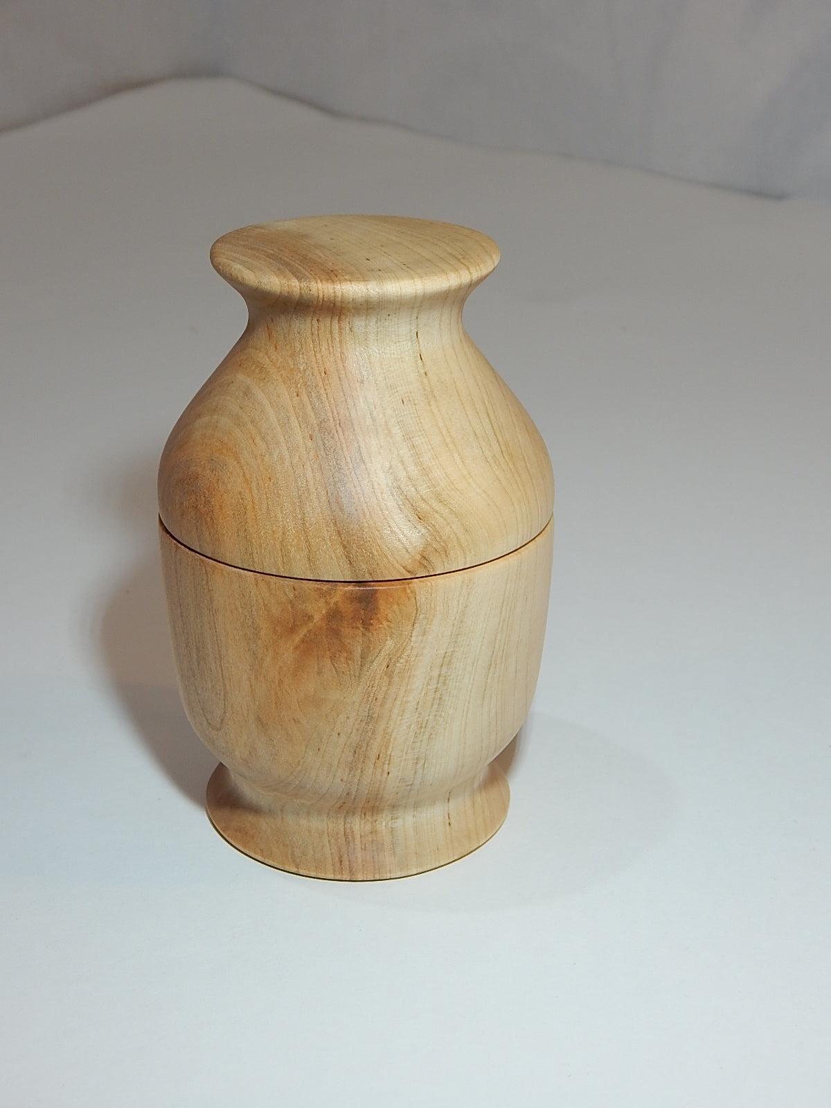 Maple Bowl with Lid, Handmade Lathe Turned Box, Artisan Crafted