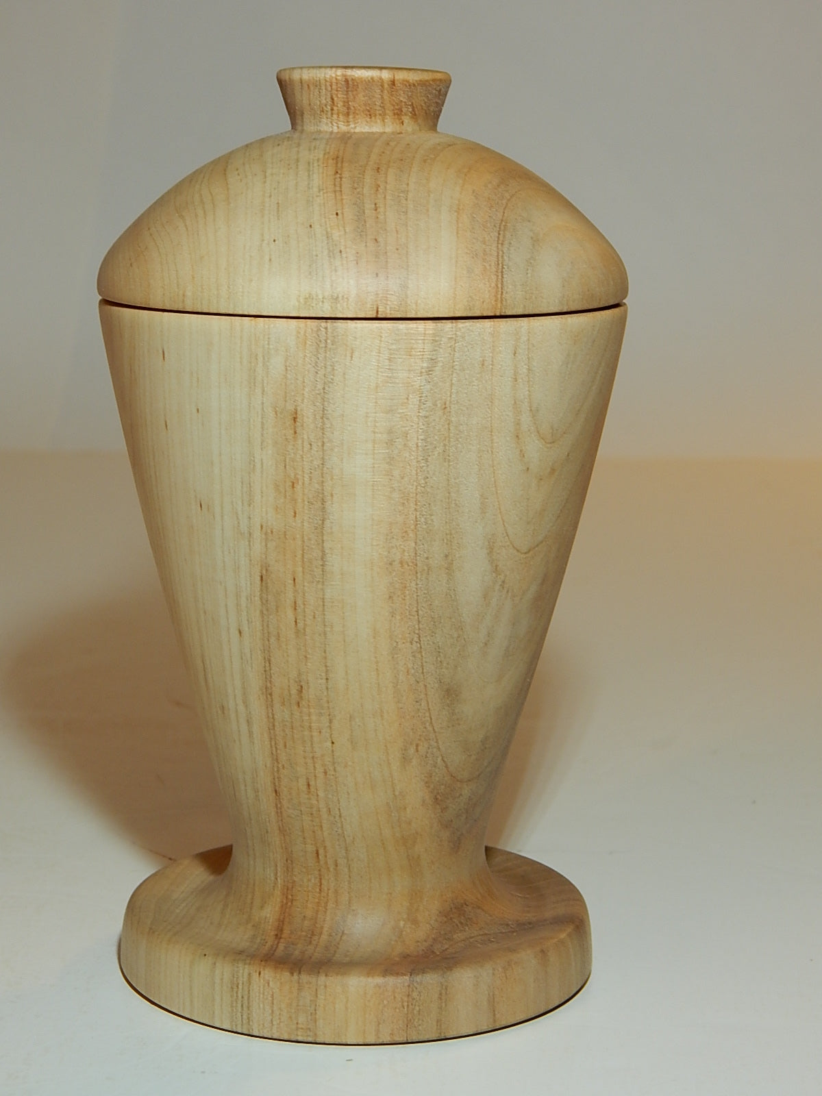 Maple Bowl with Lid, Handmade Lathe Turned Box, Artisan Crafted