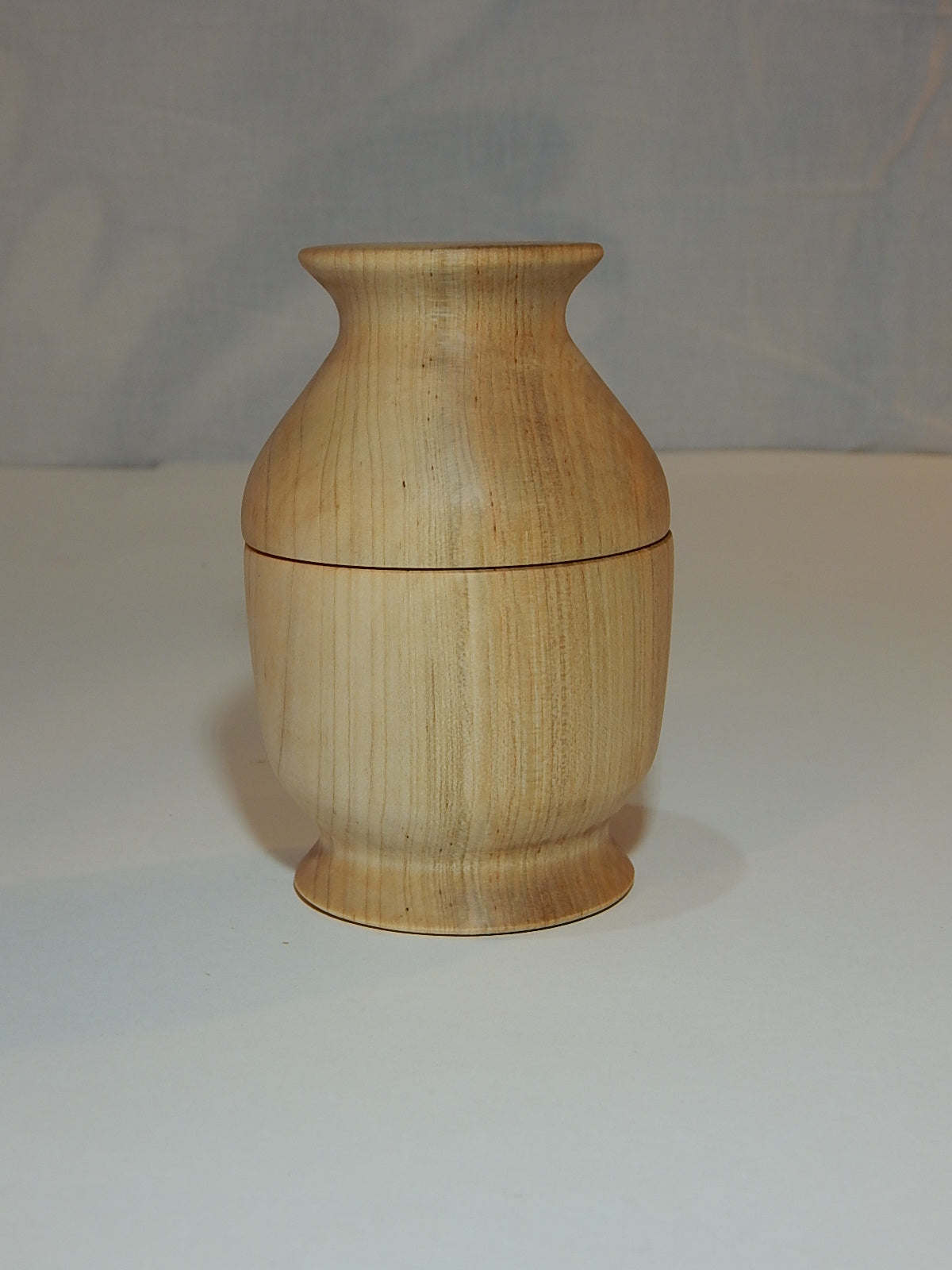 Maple Bowl with Lid, Handmade Lathe Turned Box, Artisan Crafted